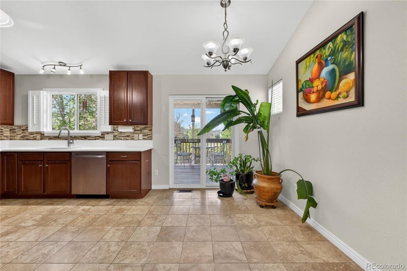 952 S Quintero Ct, Aurora, CO 80017