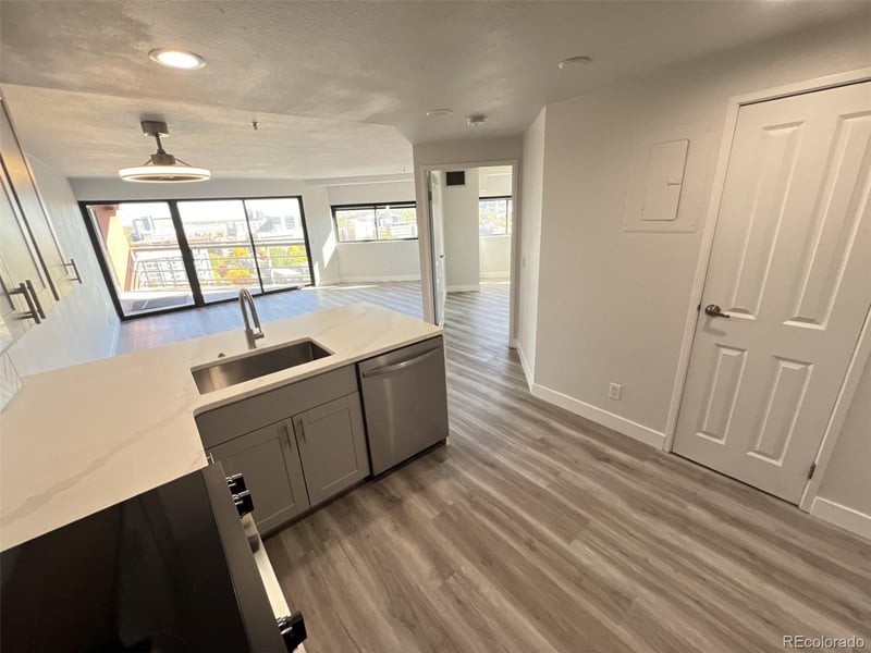 100 Park Ave #1405, Denver, CO 80205