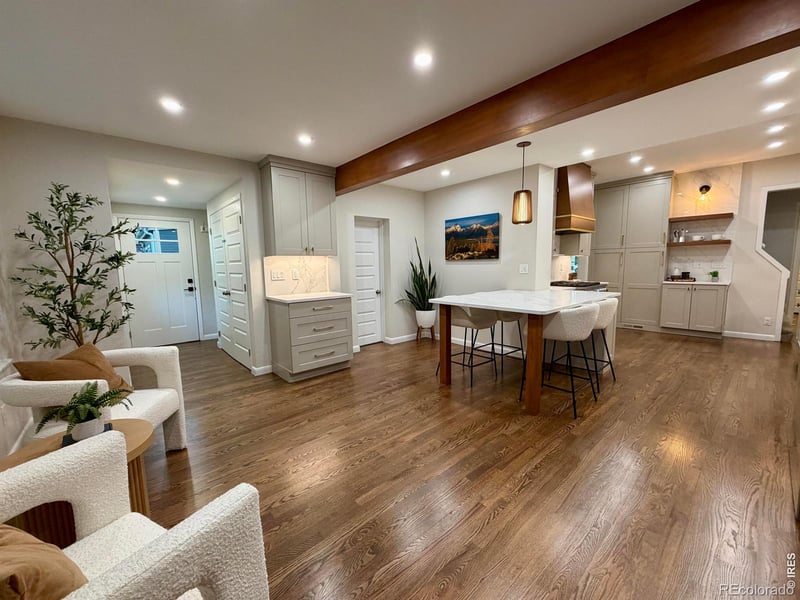 1324 Lincoln St, Denver, CO 80210