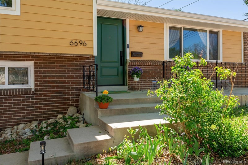 6696 S Kit Carson St, Centennial, CO 80121