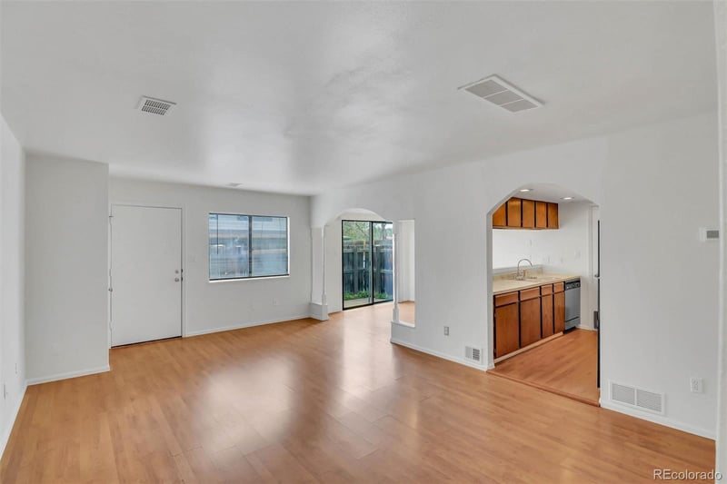 1329 Chambers Cir #B, Aurora, CO 80012