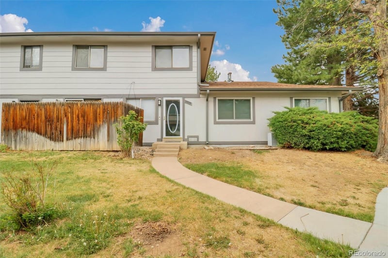1329 Chambers Cir #B, Aurora, CO 80012