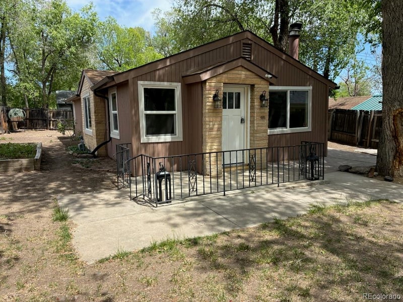 2631 Yampa St, Colorado Springs, CO 80909