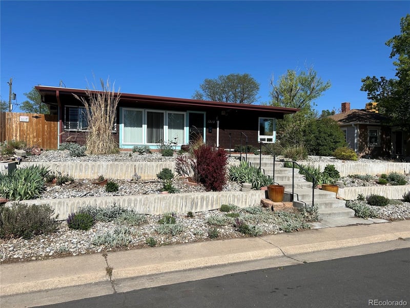 1215 Rosemary St, Denver, CO 80220