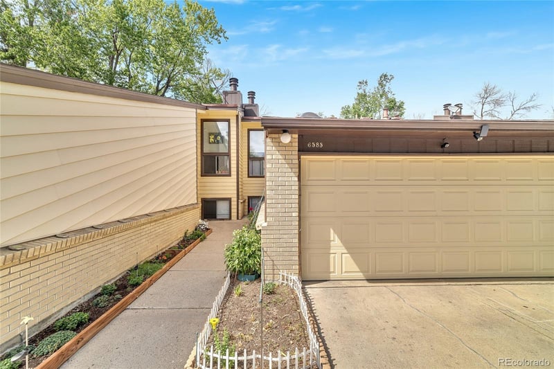 6585 Mississippi Pl, Lakewood, CO 80232