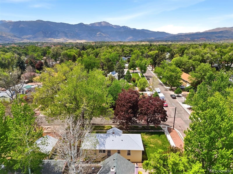 1347 Prospect St, Colorado Springs, CO 80903