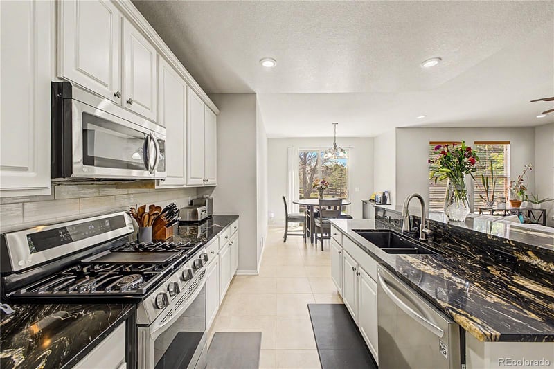 152 Biloxi Way, Aurora, CO 80018