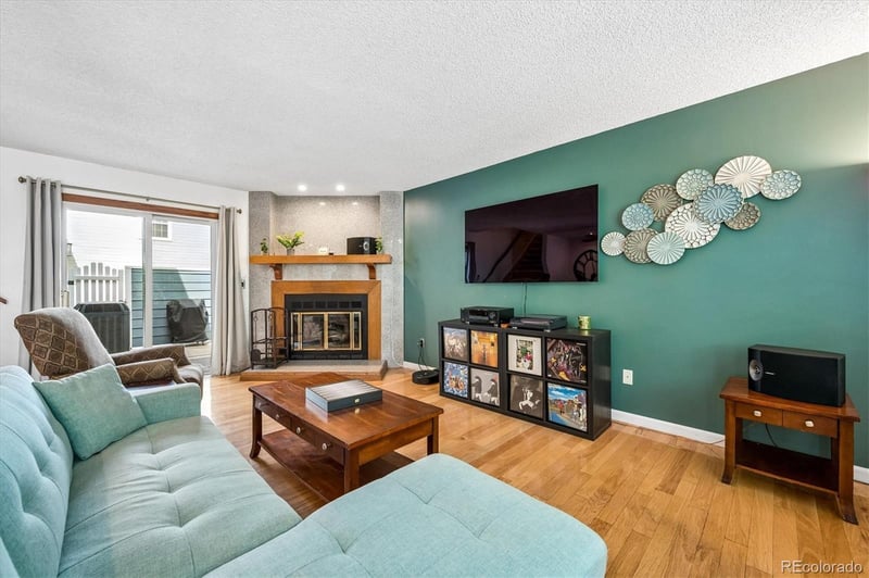 1956 Balsam St, Lakewood, CO 80227