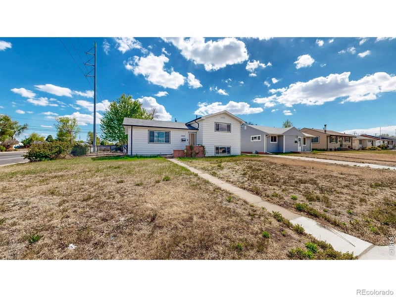 2400 6th St, Greeley, CO 80634