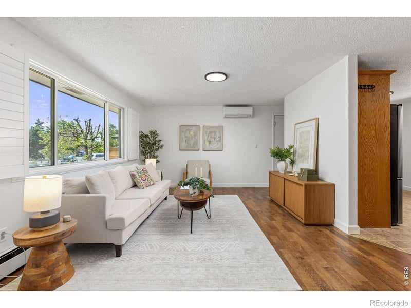 724 Hubbard Dr, Longmont, CO 80504