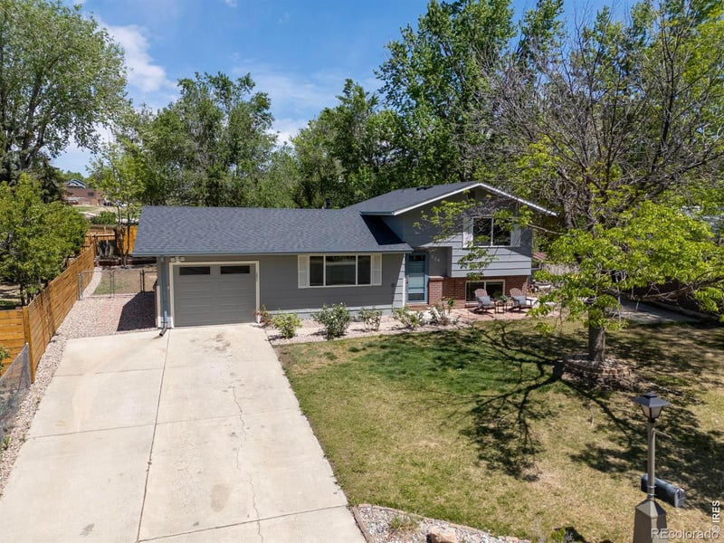 724 Hubbard Dr, Longmont, CO 80504