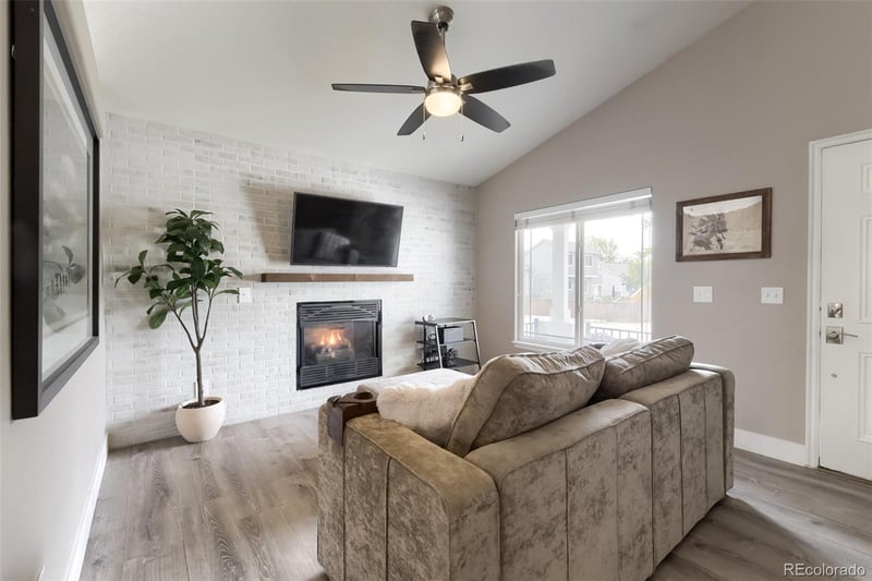 9831 Sydney Ln, Highlands Ranch, CO 80130