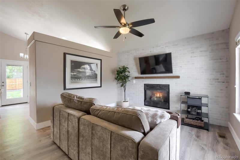 9831 Sydney Ln, Highlands Ranch, CO 80130