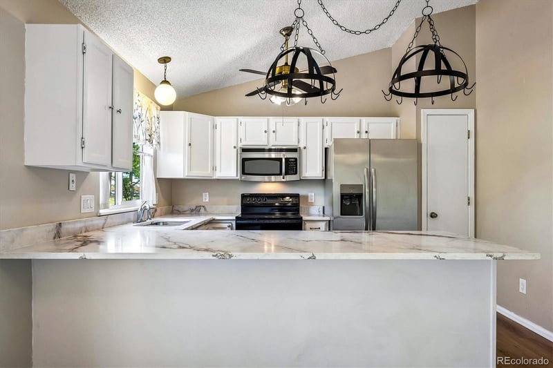661 Jasper St, Aurora, CO 80017