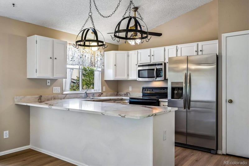 661 Jasper St, Aurora, CO 80017