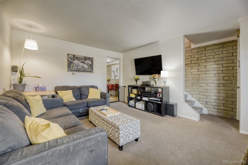 7872 Glasgow Pl, Littleton, CO 80128