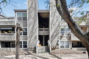 5705 W Atlantic Pl #302, Lakewood, CO 80227