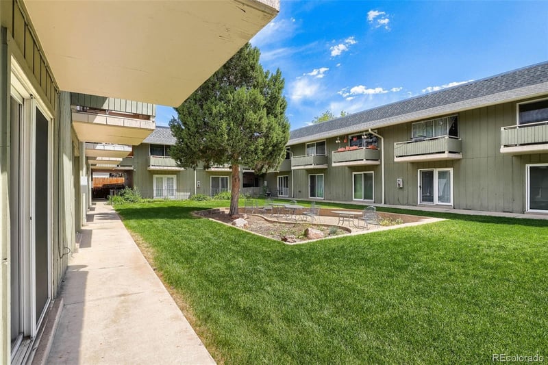 9925 20th Ave #19, Lakewood, CO 80215
