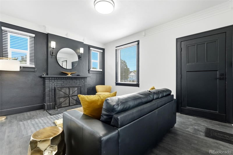 4001 Acoma St, Englewood, CO 80110