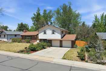 8623 W Warren Dr, Lakewood, CO 80227