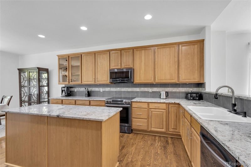 17163 102nd Ave, Commerce City, CO 80022