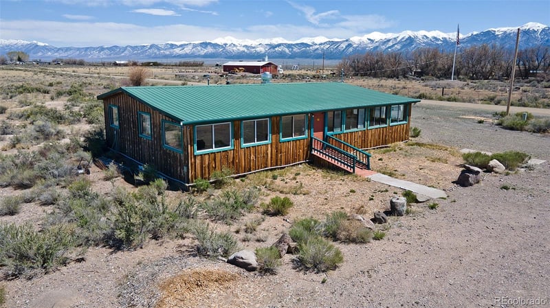 77 10th St, Moffat, CO 81143