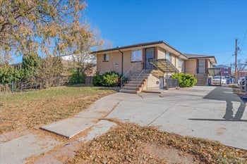 1738 Boston St, Aurora, CO 80010