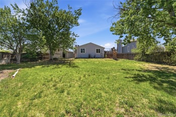 1933 Ensenada Ct, Aurora, CO 80011