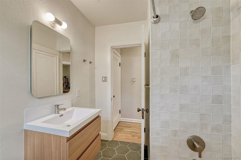 4507 7th Ave, Denver, CO 80220