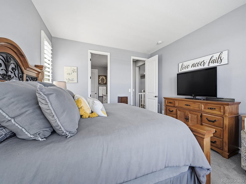 15674 Elizabeth St, Thornton, CO 80602
