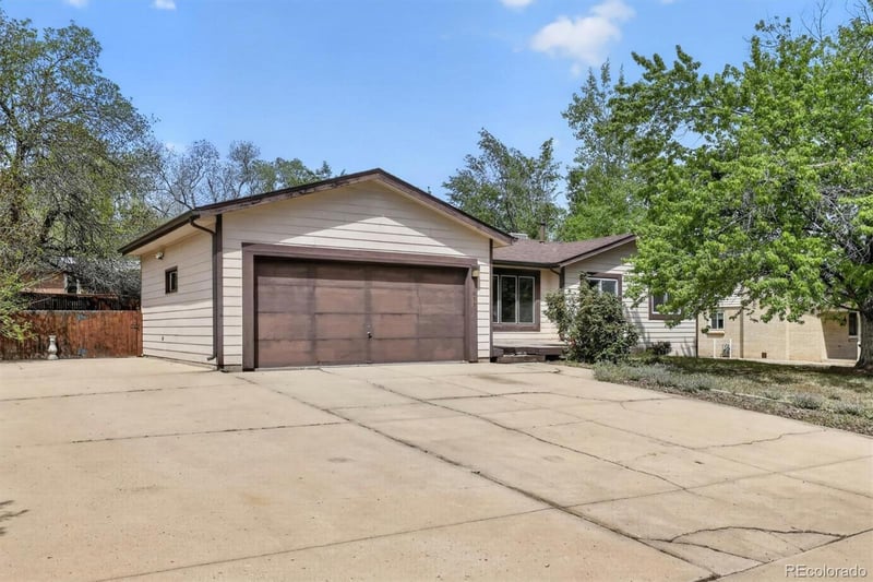 1055 Yank St, Golden, CO 80401