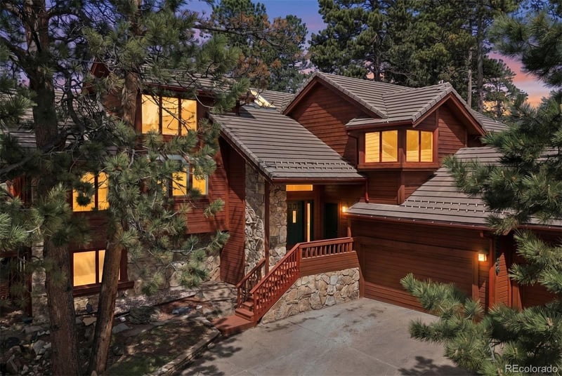 23526 Currant Dr, Golden, CO 80401
