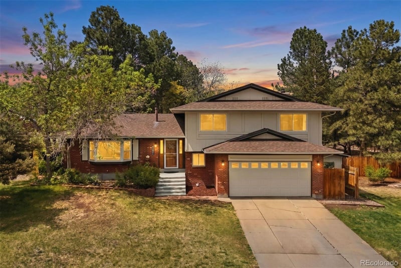 12861 Asbury Pl, Lakewood, CO 80228