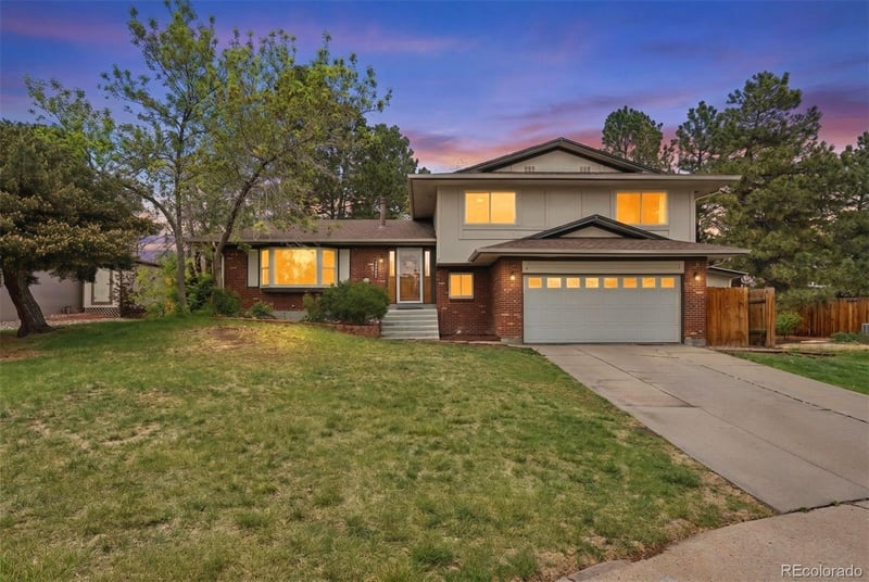 12861 Asbury Pl, Lakewood, CO 80228