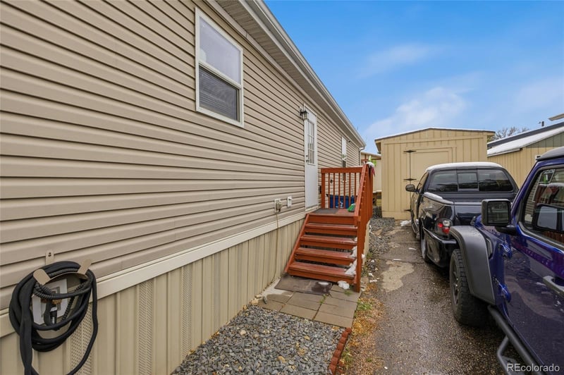 1848 Pitkin , Aurora, CO 80011