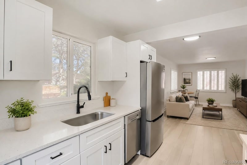 1558 Spruce St, Denver, CO 80220
