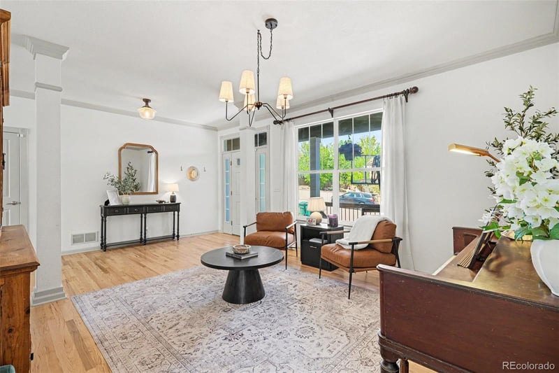 10600 Stonington St, Highlands Ranch, CO 80126