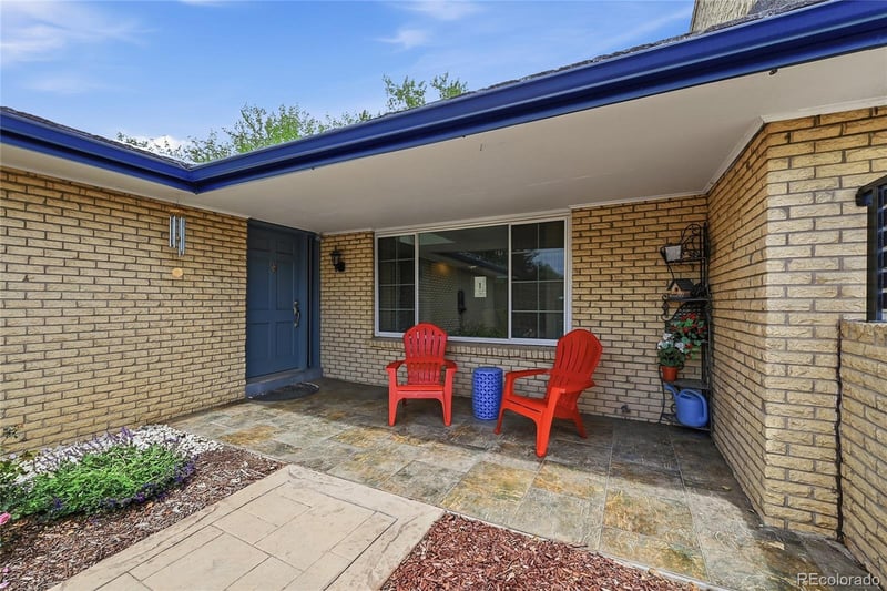 6651 Ithaca Pl, Denver, CO 80237