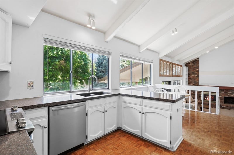 5562 Caley Ave, Centennial, CO 80121