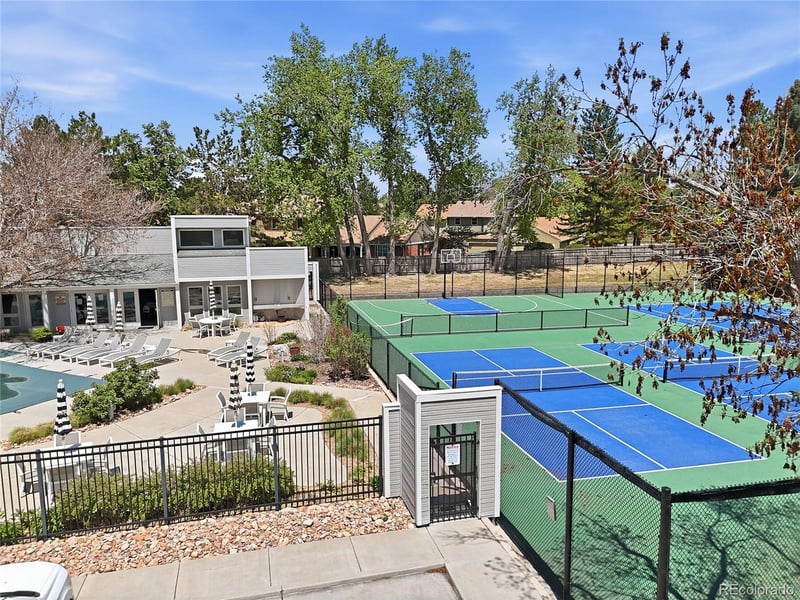 9200 Cherry Creek South Dr #52, Denver, CO 80231