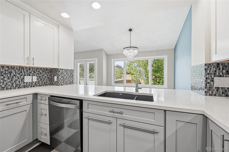 9200 E Cherry Creek South Dr #52, Denver, CO 80231