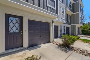 12008 Hoye Dr, Aurora, CO 80012