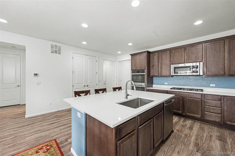 3708 White Rose Loop, Castle Rock, CO 80108