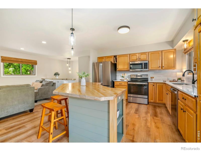 825 Parkview Dr, Fort Collins, CO 80525