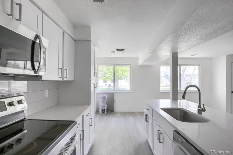 1142 Eagle Cir #C, Aurora, CO 80012