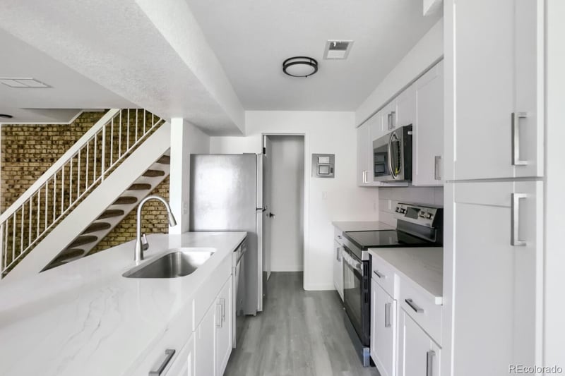 1142 Eagle Cir #C, Aurora, CO 80012