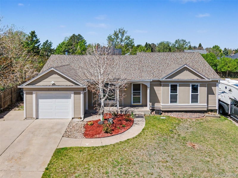 20950 Ida Ave, Centennial, CO 80015