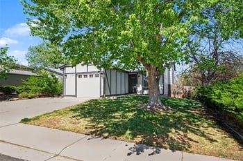 17449 Union Dr, Aurora, CO 80015