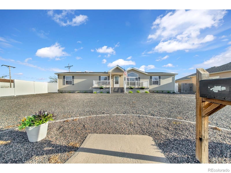 603 Lark Ln, Sterling, CO 80751