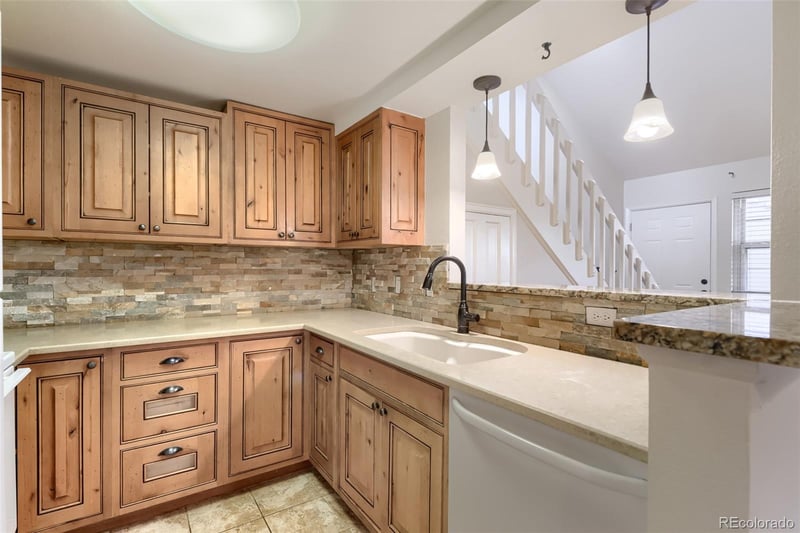 5873 S Prince St #315C, Littleton, CO 80120